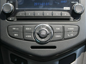 2011款1.6 SX MT  中控区
