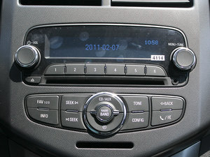 2011款1.6 SX MT  音响调节