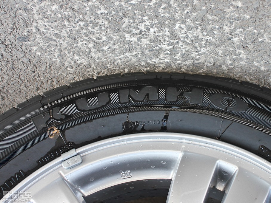 2011(i)ΨW 1.4 SE MT