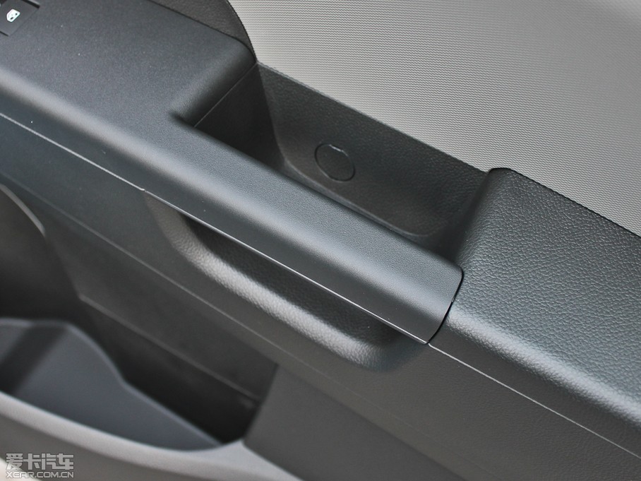 2011?li)?i)ΨW 1.4 SE MT