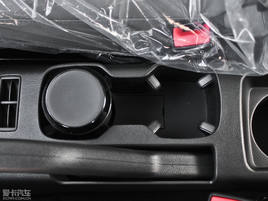 2011?li)?i)ΨW 1.4 SL MT