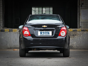 2011款1.6 SX MT 正后	