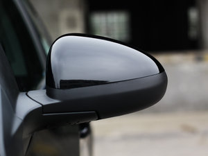 2011款1.6 SX MT 后视镜