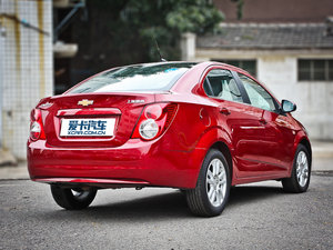 2011款1.6 SX AT 整体外观