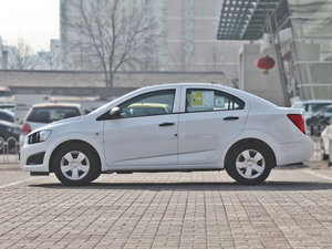 2011款1.4 SL MT 整体外观