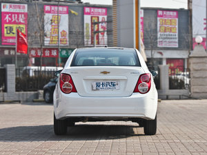 2011款1.4 SL MT 整体外观