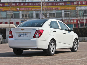 2011款1.4 SL MT 整体外观