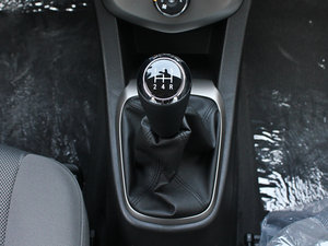2011款1.4 SL MT 中控区