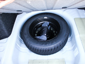 2011款1.4L EMT幸福版 其它