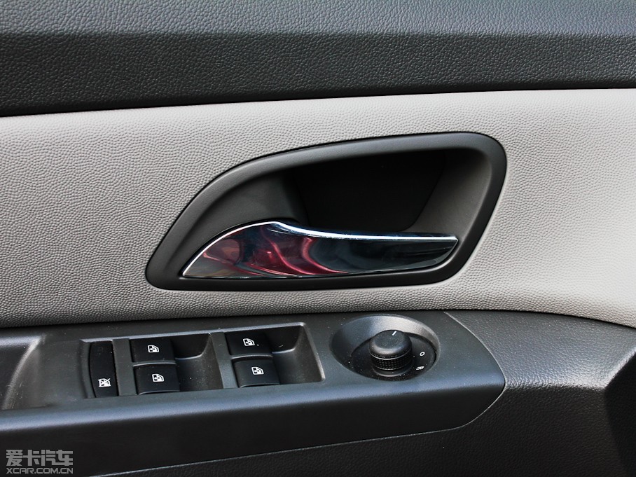 2012Ɲ 1.6L Ԅ(dng) SLذ