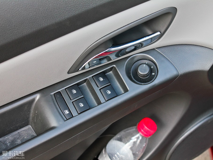 2012Ɲ 1.6L Ԅ(dng) SLذ