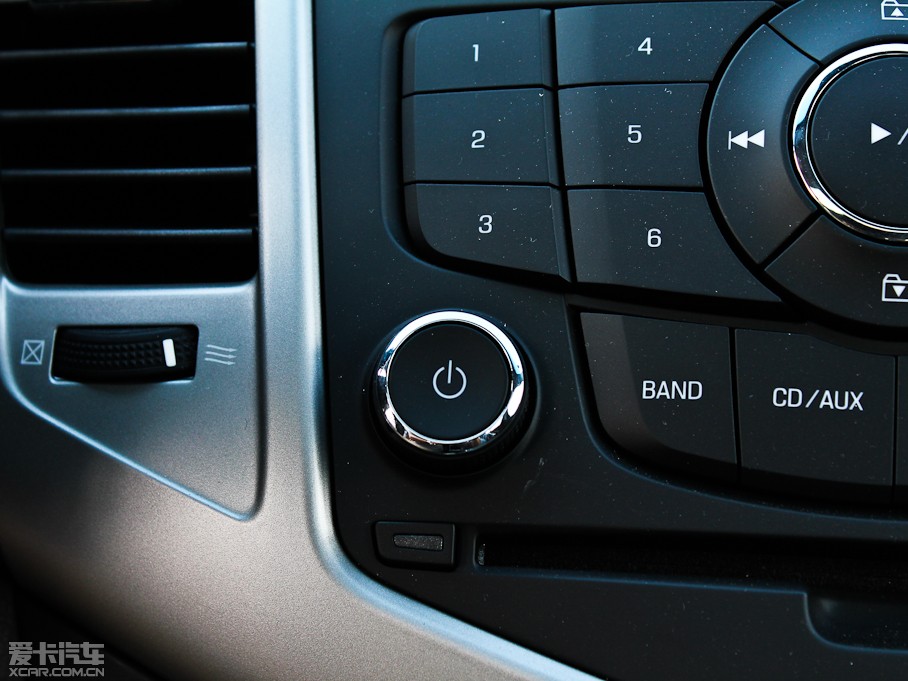 2012Ɲ 1.6L Ԅ(dng) SLذ