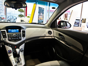 2012款1.6L 自动 SE 空间座椅