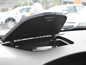 2012款1.8L 自动 SX 中控区
