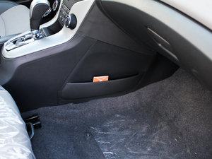 2012款1.6L 自动 SL天地版 空间座椅