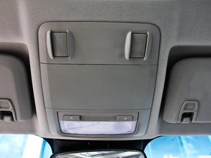 2012款1.6L 自动 SL天地版 空间座椅