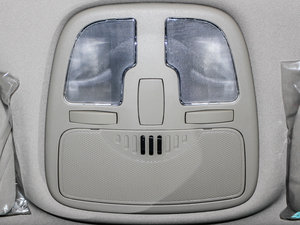 2013款1.8 SE自动舒适版  空间座椅