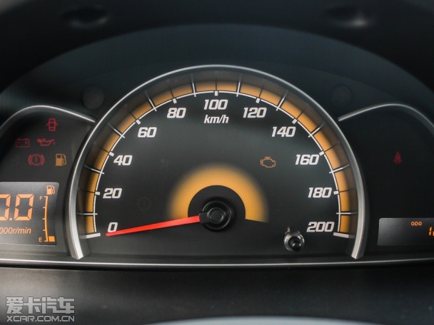 上海通用雪佛蘭2013款賽歐三廂