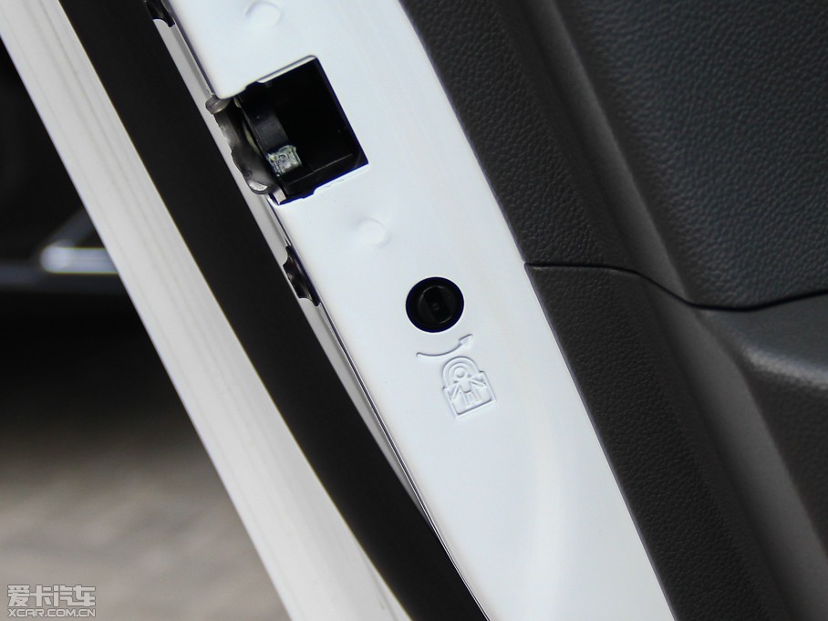 2013Ɲ 1.6L ք SL촰 