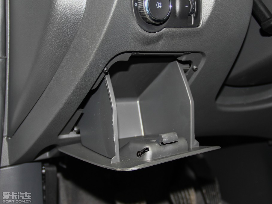 2013Ɲ 1.6L ք SL촰 