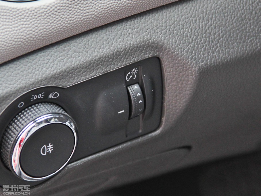 2013Ɲ 1.6L ք(dng) SL