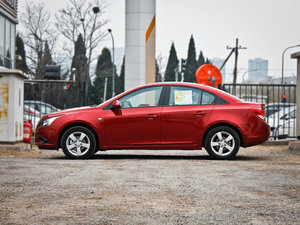 2013款1.8L 自动 SE  正侧（左）