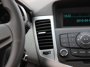 2013款1.6L 自动 SE  空调出风口