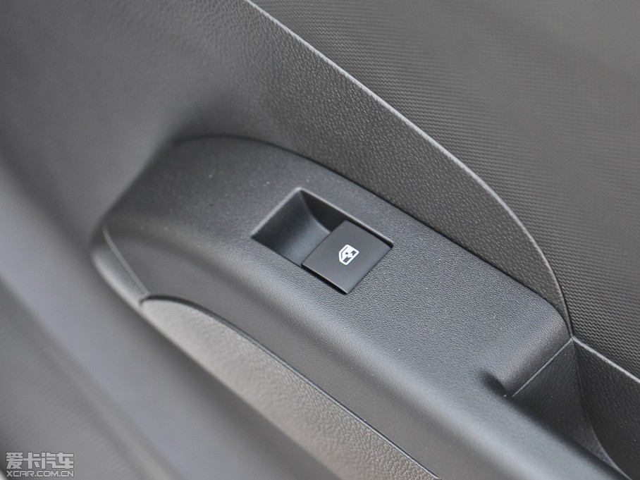 2013ΨW 1.6L SX Ԅ(dng)L(fng)Ӱ