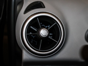 上海通用雪佛蘭2013款愛(ài)唯歐三廂