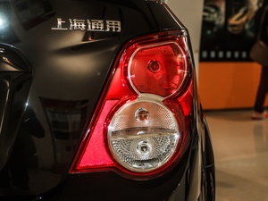 2013款1.4L 自动天窗版 尾灯