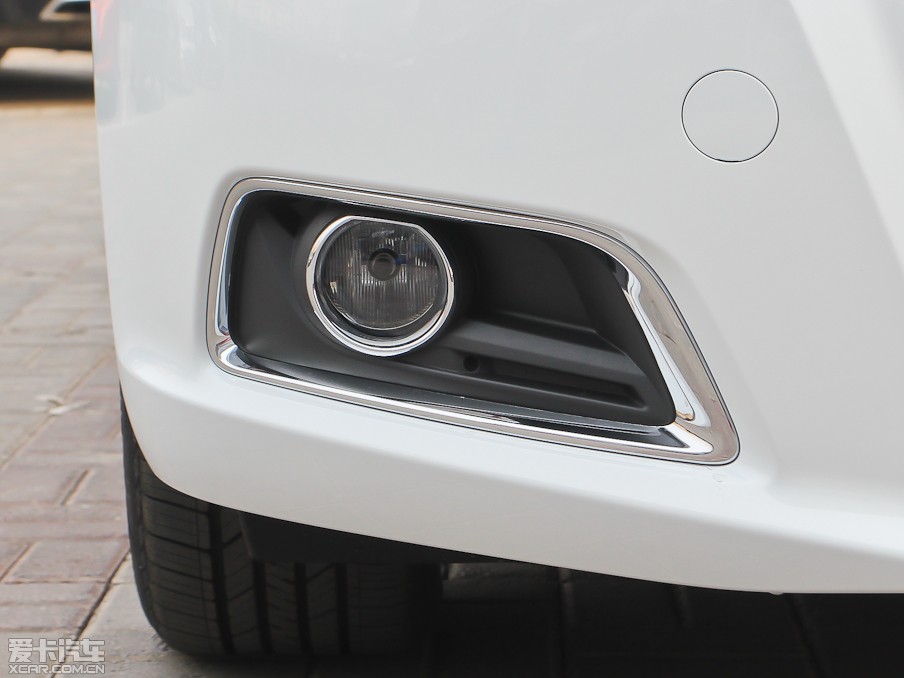 2013���~�J�� 2.0L �Ԅ�(d��ng)���m��