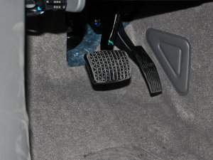 20132.0L Ԅ(dng)A п؅^(q)