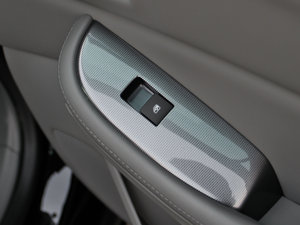 20132.0L Ԅ(dng)A п؅^(q)