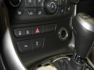 20132.4L Ԅ(dng)Ş п؅^(q)