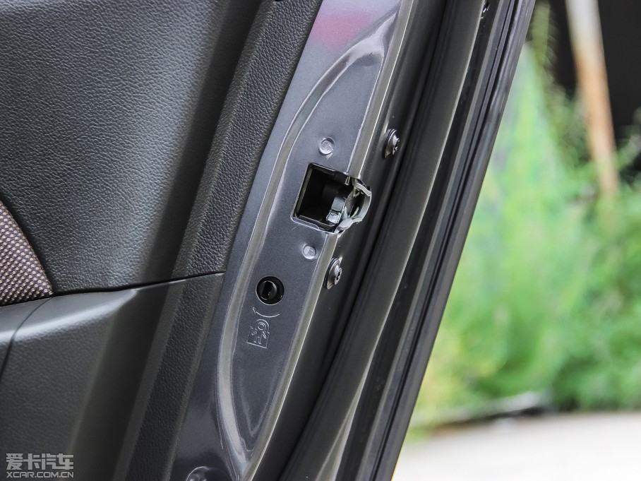 2013ƝɎ Ʊ 1.6L ԄӺA