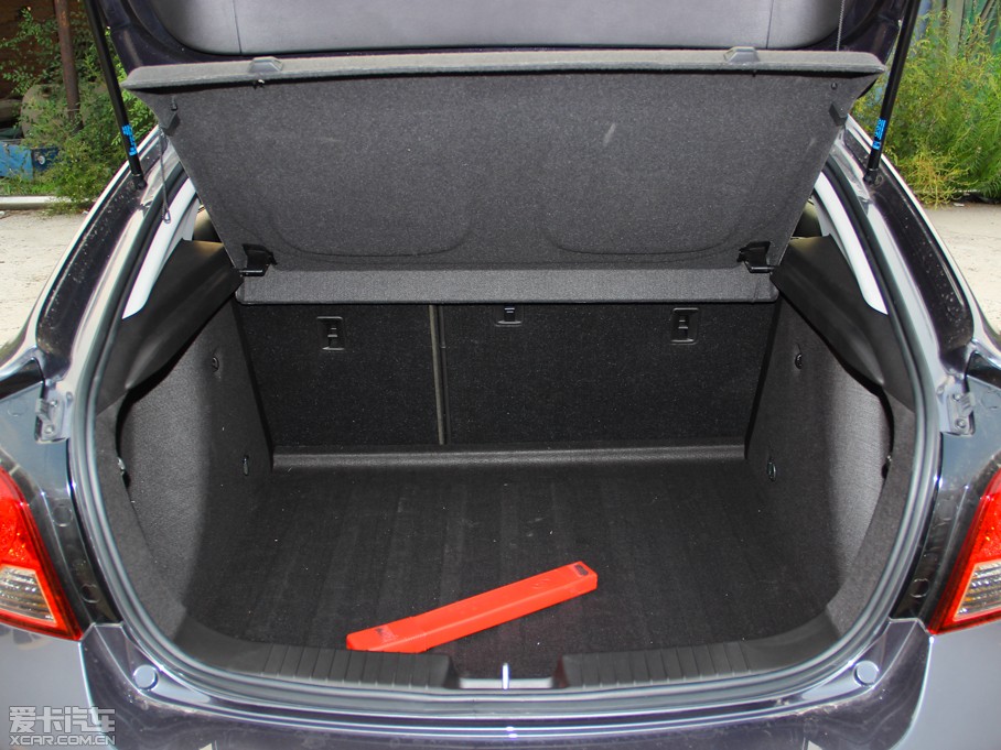 2013ƝɎ Ʊ 1.6L ԄӺA