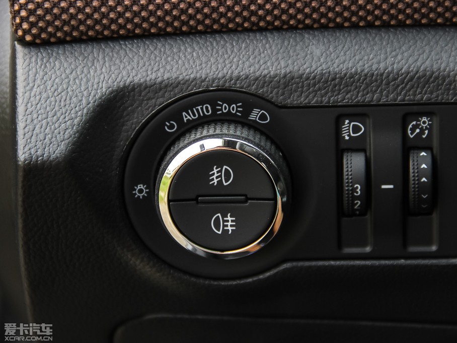 2013ƝɎ Ʊ 1.6L ԄӺA