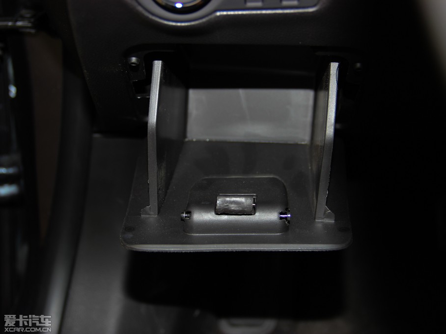 2013ƝɎ Ʊ 1.6L ԄӺA