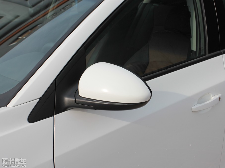 2013ƝɎ Ʊ 1.6L քӺA