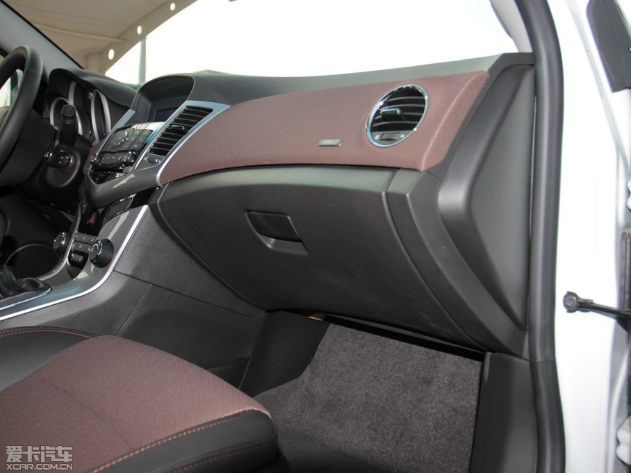 2013ƝɎ Ʊ 1.6L քӺA