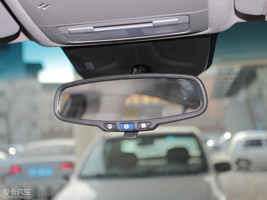 2013ƝɎ Ʊ 1.6L քӺA