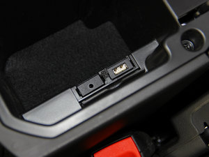 2013Ʊ 1.6L Ԅ(dng)A g