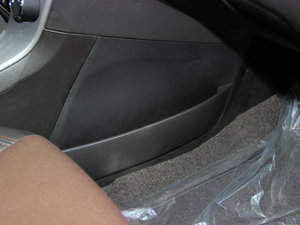 2013Ʊ 1.6L Ԅ(dng)A g