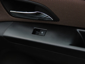 2013Ʊ 1.6L ԄӺA п؅^