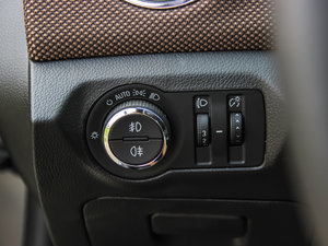 2013Ʊ 1.6L ԄӺA п؅^