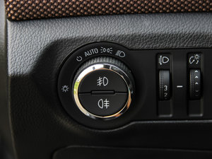 2013Ʊ 1.6L ԄӺA п؅^