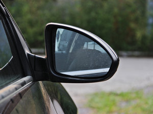 2013Ʊ 1.6T Ԅ(dng)Ş (x)(ji)^