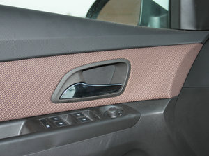 2013Ʊ 1.6L ք(dng)A g