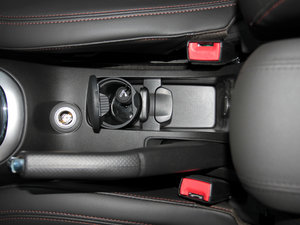 2013Ʊ 1.6L ք(dng)A g