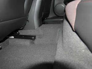 2013Ʊ 1.6L ք(dng)A g